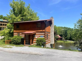 Fishin N Wishin Pond View Hot Tub Fireplace